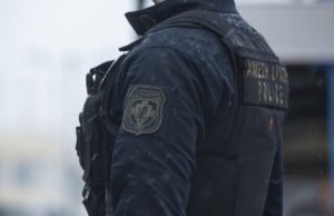 Νεκρός αστυνομικός μετά από τροχαίο – Πήγαινε να συνδράμει σε πυρκαγιά στον Άγιο Κοσμά