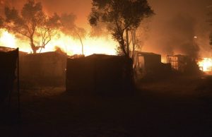 Κόλαση επί Γης στη Μόρια: Έτσι κάηκε ο καταυλισμός – 12.000 μετανάστες πήραν τα βουνά