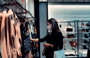 Αττική: Δεν «πέρασε» η απαγόρευση κυκλοφορίας από τις 18:00 – Κλειστά τα μαγαζιά την Κυριακή