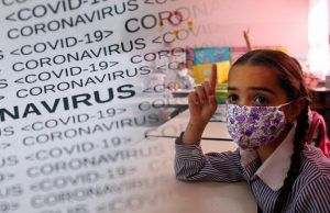 Σχολεία: Άνοιγμα με αυστηρά μέτρα για μαθητές, εκπαιδευτικούς – Τεστ, κλιμακωτό ωράριο