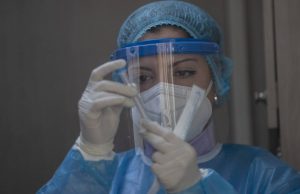 Κρούσματα σήμερα: 1.261 νέα ανακοίνωσε ο ΕΟΔΥ – 22 θάνατοι σε 24 ώρες