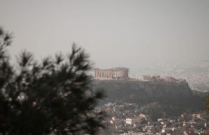 Εχει γεμίσει αφρικανική σκόνη η Αθήνα – Ο καιρός της εβδομάδας