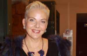 Στο νοσοκομείο με έμφραγμα η Νανά Παλαιτσάκη