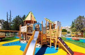 Μια παραμυθούπολη γεννήθηκε στην πλατεία Μακεδονίας