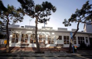 Ανοικτά αύριο και μεθαύριο δύο ΚΑΠΗ του Δήμου Γλυφάδας λόγω καύσωνα