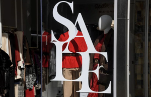 Αρχίζουν σήμερα οι χειμερινές εκπτώσεις – Τι πρέπει να γνωρίζουν οι καταναλωτές