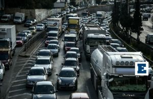 Ξηλώνουν πινακίδες στην Αττική Οδό -Ποιους οδηγούς τιμωρεί η Τροχαία