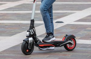 Εξαρθρώθηκε συμμορία που έκλεβε ηλεκτρικά πατίνια στα νότια προάστια της Αττικής