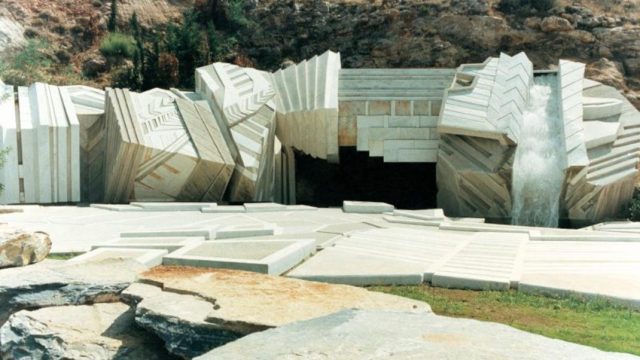 aixoni-theatre1