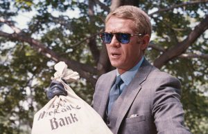 10 εμβληματικά γυαλιά ηλίου που έγραψαν κινηματογραφική ιστορία