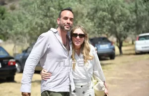 Πάνος Μουζουράκης: Οι πρώτες δηλώσεις – Βίντεο και φωτογραφίες από το beach party μετά τον γάμο