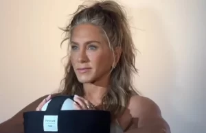 Η Τζένιφερ Άνιστον λατρεύει τη νέα της γυμναστική: «Έχω τα καλύτερα αποτελέσματα από οτιδήποτε έχω κάνει ποτέ πριν»