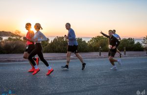 Ζούμε Από Κοντά Το Θρυλικό IronMan Με Το Night Run Στη Βουλιαγμένη