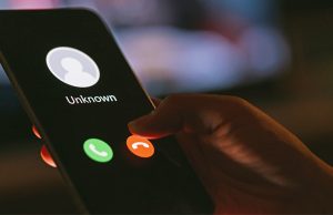 Οι τηλεφωνικές απάτες γίνονται συνεχώς πιο έξυπνες – Πώς να προστατευτείτε