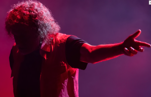 Βασίλης Παπακωνσταντίνου: «Οι μπαλάντες του Βασίλη» στο Θέατρο Βέμπο