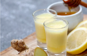 Τζίντζερ με λεμόνι: το τονωτικό ρόφημα για τα κρύα του χειμώνα