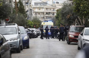 Οικογενειακή τραγωδία στη Νίκαια: Πεθερός σκότωσε τον 39χρονο γαμπρό του και αυτοκτόνησε