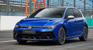 Το νέο VW Golf R ίσως είναι το τελευταίο με κινητήρα βενζίνης
